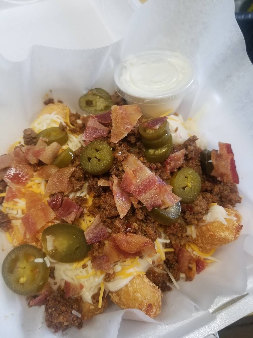 Homeplate Asylum Sports Bar | restaurant | 7520 W Donges Bay Rd, Mequon, WI 53092, USA | 2622381733 OR +1 262-238-1733