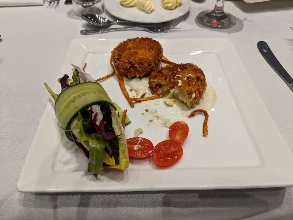 Georgian Dining Room | restaurant | 1 Georgian Dr, Barrie, ON L4M 3X9, Canada | 7057225142 OR +1 705-722-5142