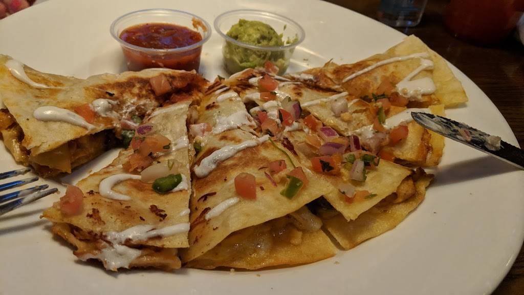 TGI Fridays | restaurant | 409 W W.T.Harris Blvd, Charlotte, NC 28262, USA | 7045488113 OR +1 704-548-8113