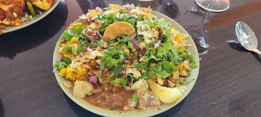 Red Chillys - Indias Street Kitchen | restaurant | 5474 Campbells Run Rd, Pittsburgh, PA 15205, USA | 4123126041 OR +1 412-312-6041