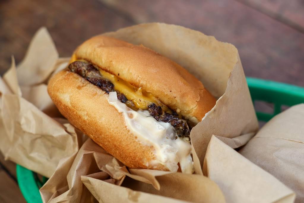 Lorettas Northwesterner | restaurant | 8617 14th Ave S, Seattle, WA 98108, USA | 2063279649 OR +1 206-327-9649