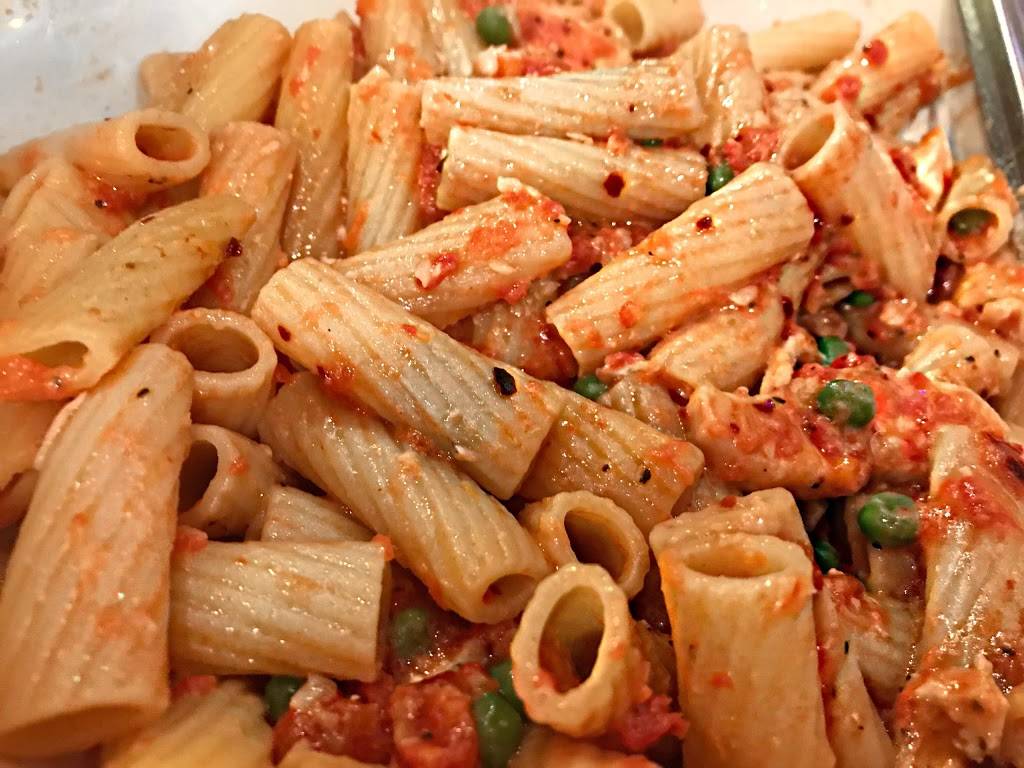 Buca di Beppo Italian Restaurant | restaurant | 1351 S Orlando Ave, Maitland, FL 32751, USA | 4076227663 OR +1 407-622-7663