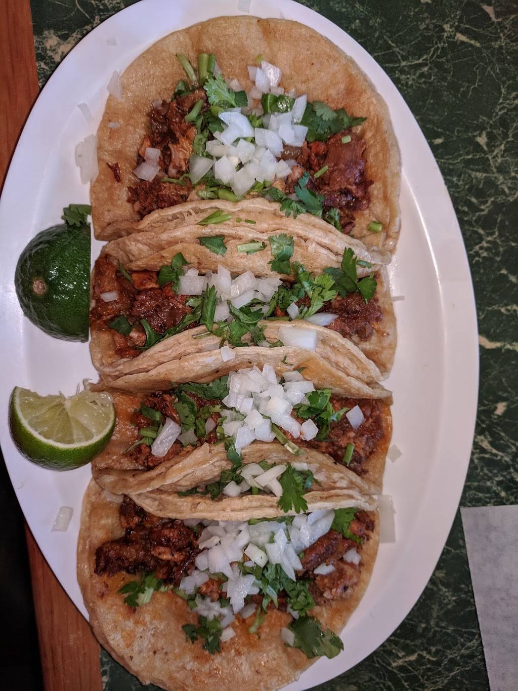 La Pasadita | restaurant | 1041 IN-62, Charlestown, IN 47111, USA | 8122567918 OR +1 812-256-7918