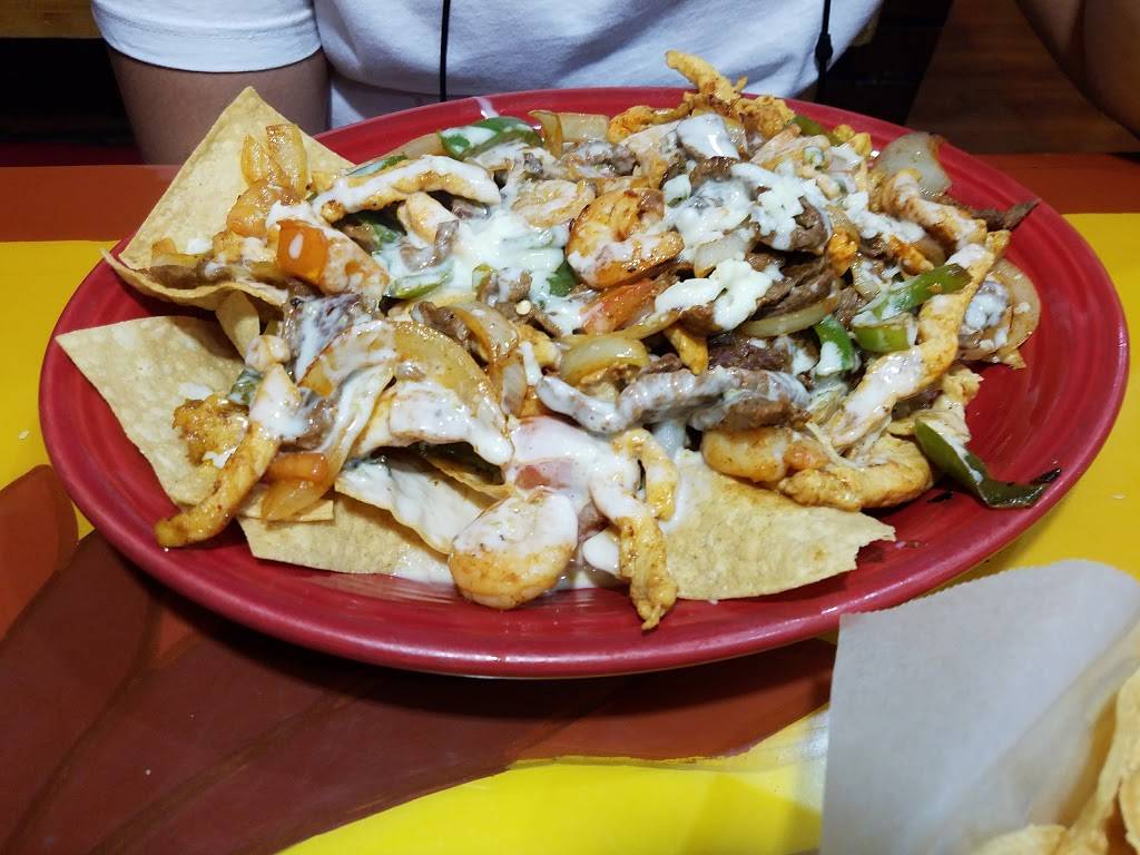 La Hacienda | restaurant | 5693 Interstate 49 South Service Rd, Opelousas, LA 70570, USA | 3379422262 OR +1 337-942-2262