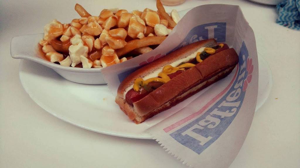 Snack-Bar Ste-Croix | restaurant | 6087 Rue Principale, Sainte-Croix, QC G0S 2H0, Canada | 4189263030 OR +1 418-926-3030