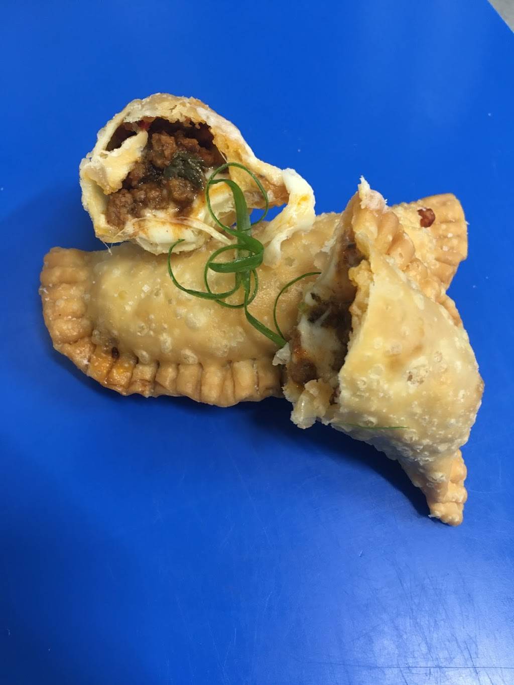 La WaWa | restaurant | 8145 SE 82nd Ave, Portland, OR 97266, USA | 5039392771 OR +1 503-939-2771