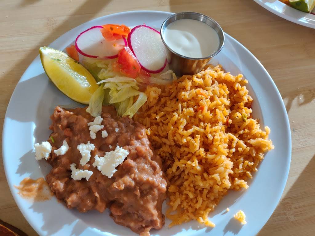 Sauls Restaurant | restaurant | 1705, 11720 Bartlett Ave, Adelanto, CA 92301, USA | 7602460013 OR +1 760-246-0013