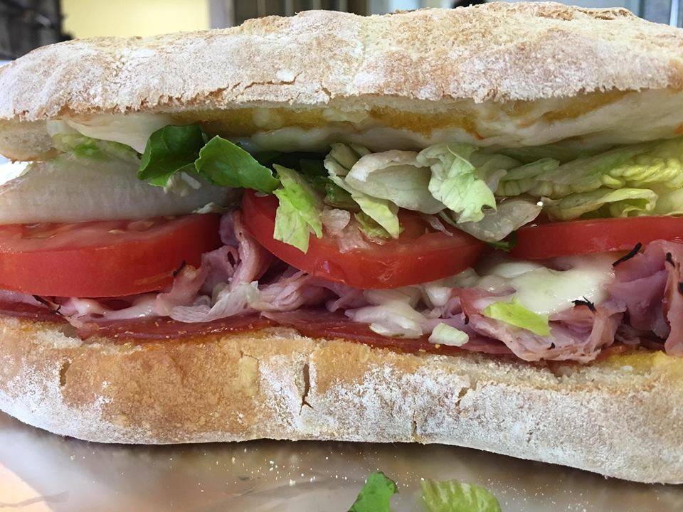 Papas Pizzeria | restaurant | 69045 M62, Suite J, Edwardsburg, MI 49112, USA | 2696630097 OR +1 269-663-0097