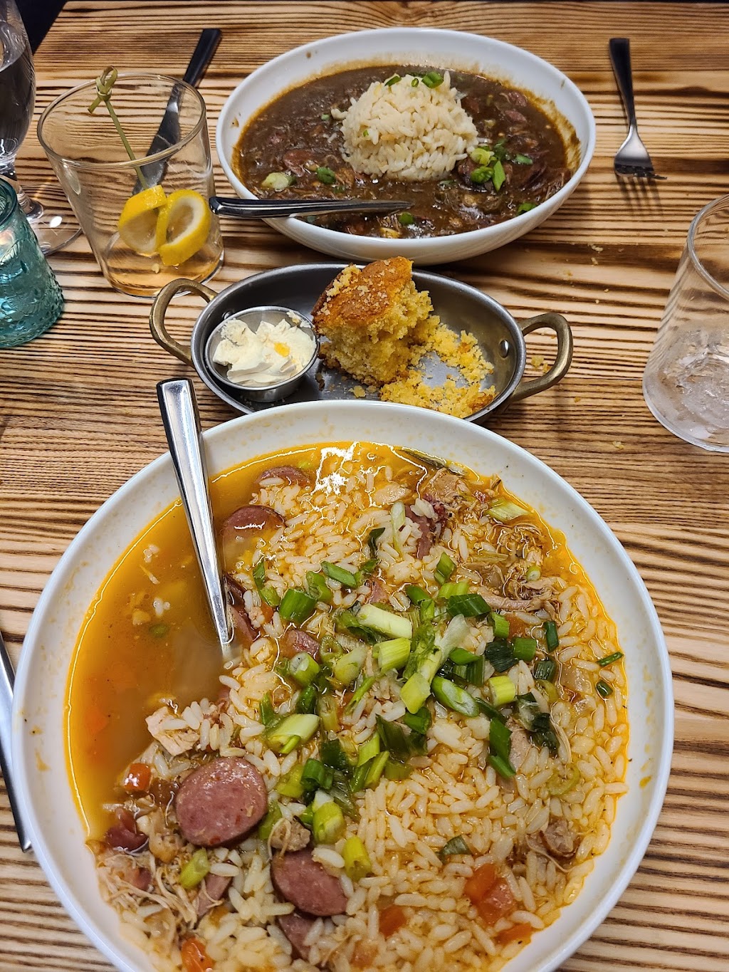 Sol Southern Kitchen & Lounge | restaurant | 111 State Street, Portsmouth, NH 03801, USA | 6033198175 OR +1 603-319-8175