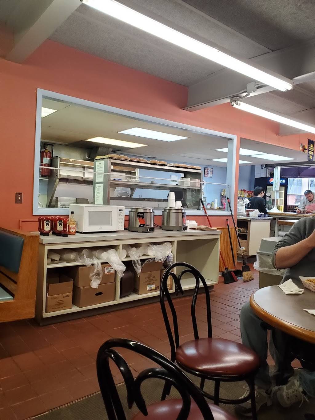 Izzys Hoagie Shop | meal takeaway | 1924 W Stadium Blvd, Ann Arbor, MI 48103, USA | 7349941235 OR +1 734-994-1235