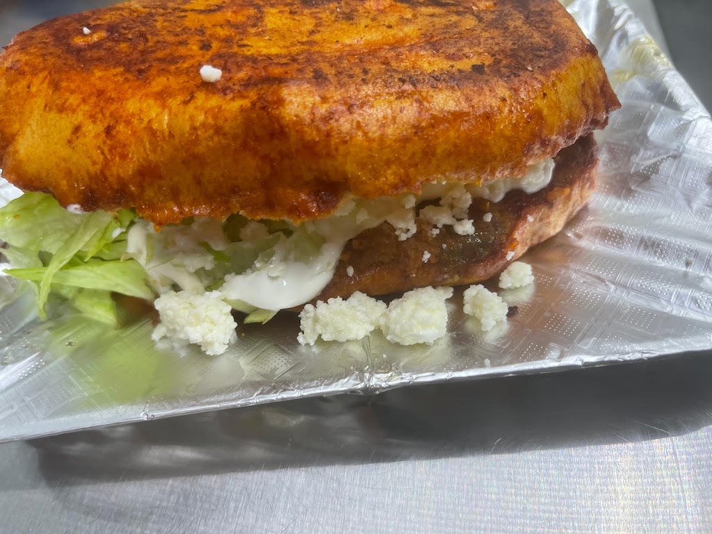 El Tlacoyo Bigoton (Food Truck) | restaurant | 10614 Shady, Houston, TX 77093, USA | 8325063305 OR +1 832-506-3305