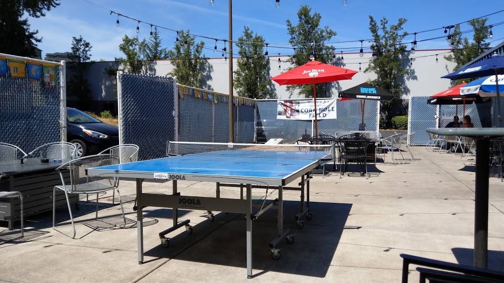 Jos Saloon & Eatery | restaurant | 4400 SE International Way, Portland, OR 97222, USA | 5036536798 OR +1 503-653-6798