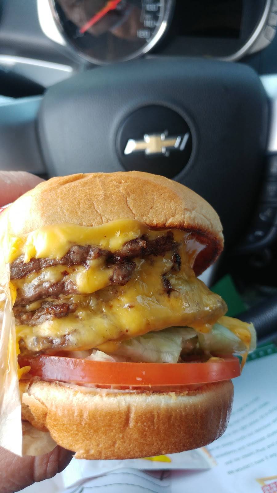 In-N-Out Burger | restaurant | 1417 Fitzgerald Dr, Pinole, CA 94564, USA | 8007861000 OR +1 800-786-1000