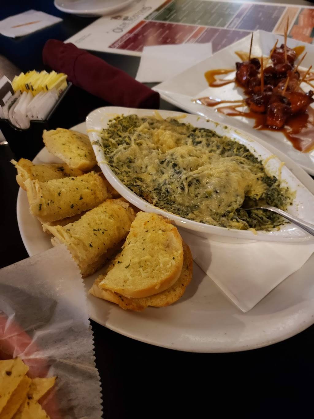 Olde Bostons Restaurant & Pub | restaurant | 809 Central Ave # 110 # 110, Fort Dodge, IA 50501, USA | 5159555333 OR +1 515-955-5333