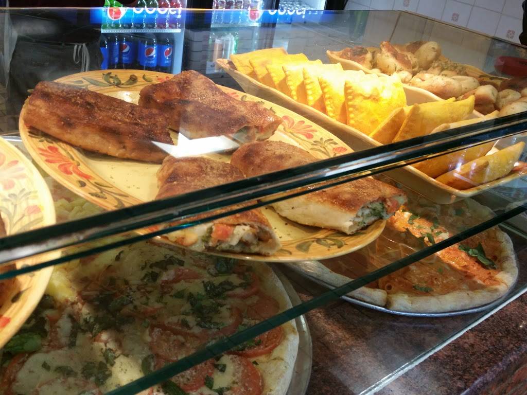 Whitepoint Pizza | restaurant | 132-13 14th Ave, College Point, NY 11356, USA | 7187465555 OR +1 718-746-5555