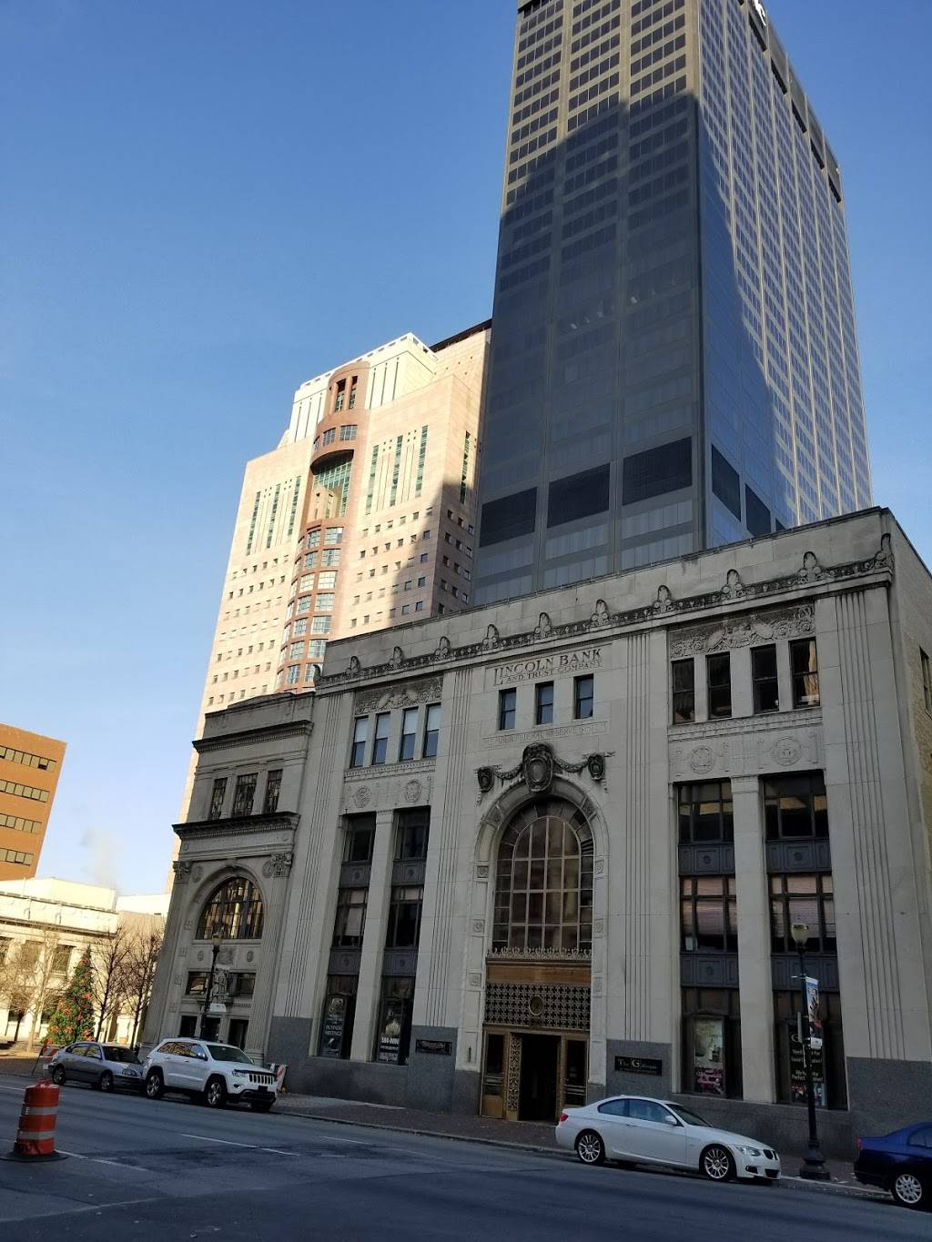 DISH on Market | restaurant | 434 W Market St, Louisville, KY 40202, USA | 5023150669 OR +1 502-315-0669