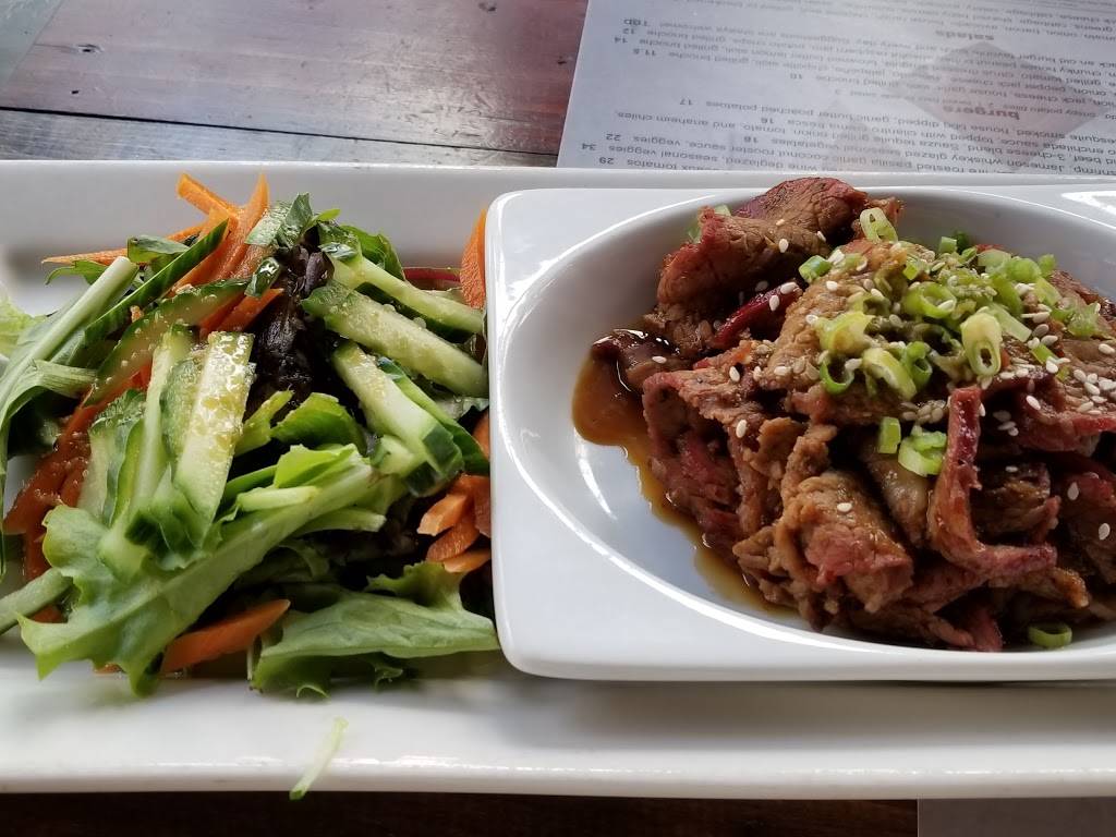 Cammaranos Neighborhood Grill | restaurant | 575 Country Club Dr, Simi Valley, CA 93065, USA | 8055814745 OR +1 805-581-4745