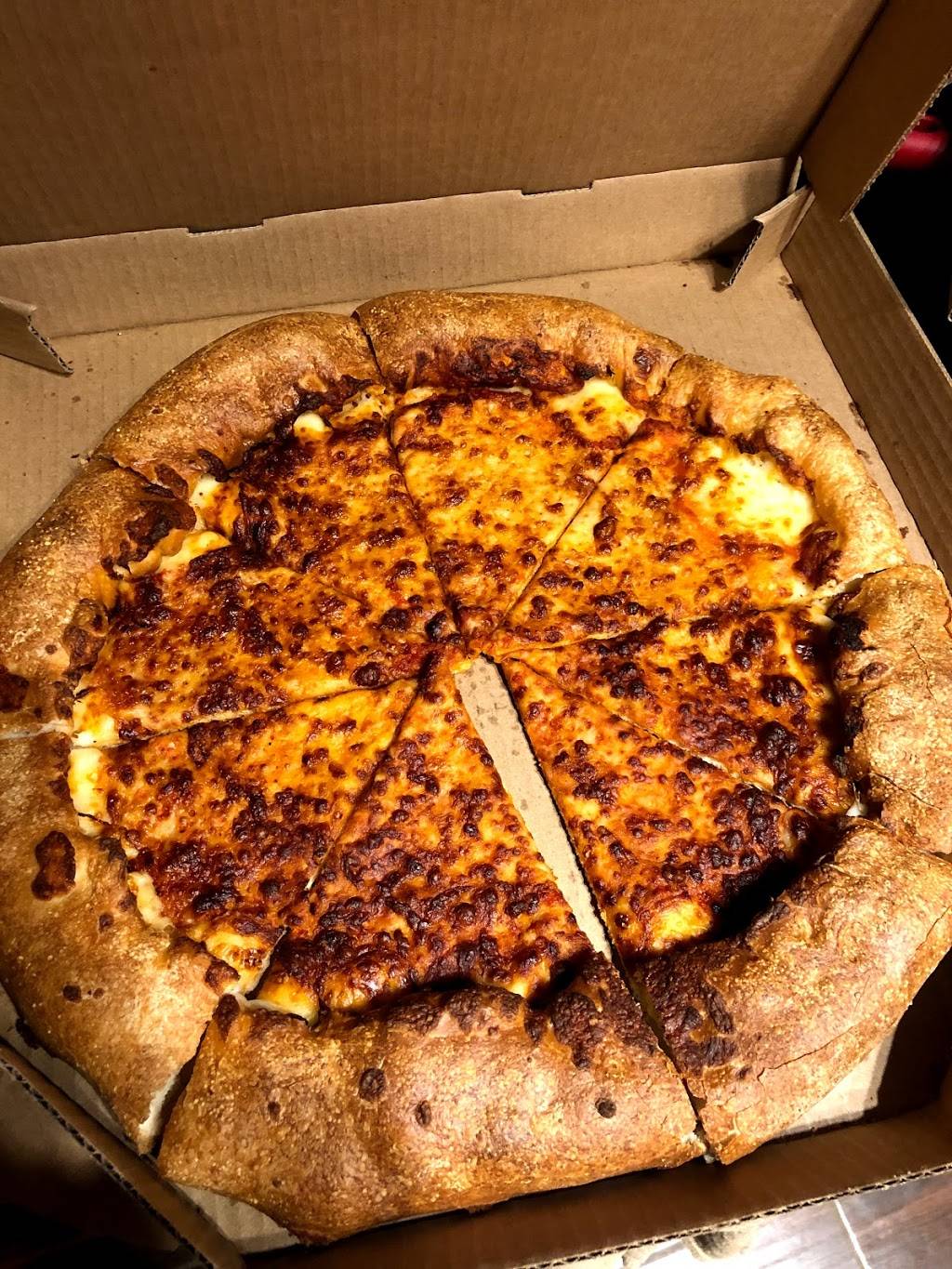 Pizza Hut | meal takeaway | 701 N Ankeny Blvd, Ankeny, IA 50021, USA | 5159641174 OR +1 515-964-1174