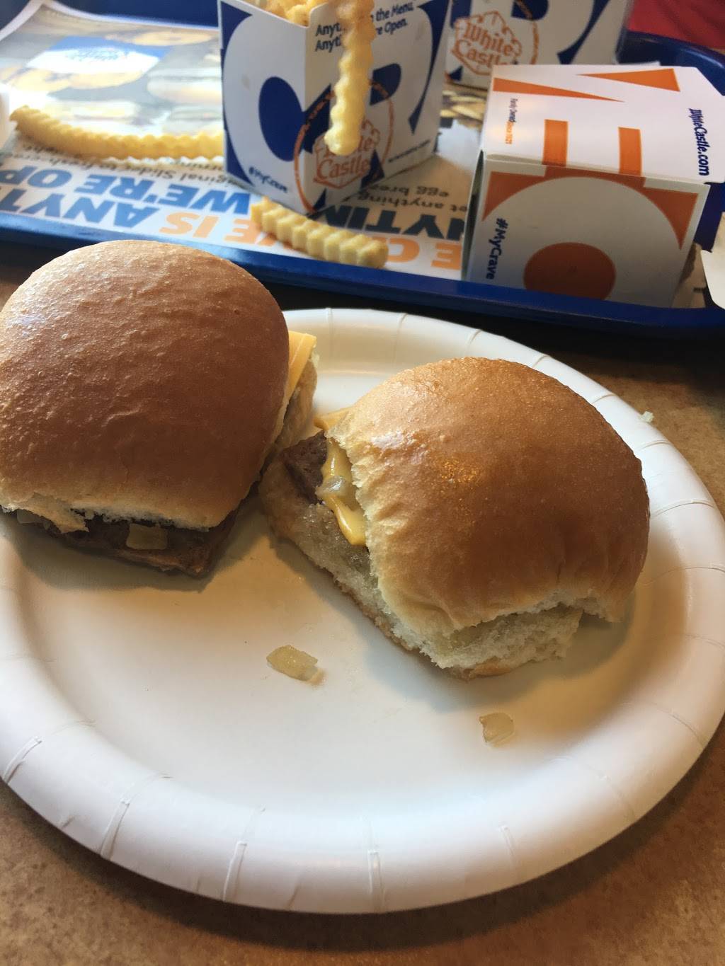 White Castle | restaurant | 3401 Clark Ln, Columbia, MO 65202, USA | 5738867829 OR +1 573-886-7829