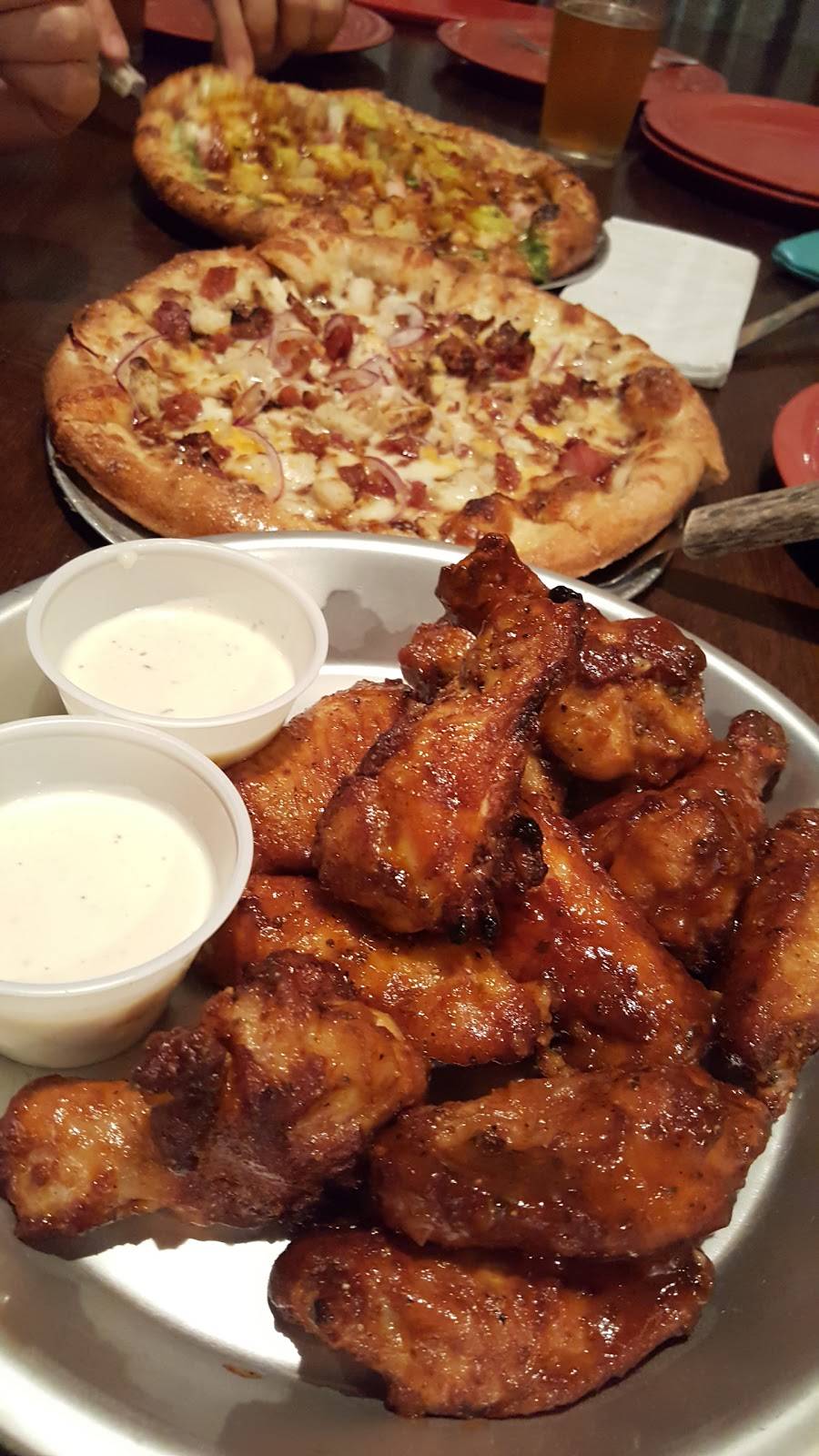 Tomato Bar Pizza Bakery | restaurant | 2310 Laporte Ave, Valparaiso, IN 46383, USA | 2194627499 OR +1 219-462-7499