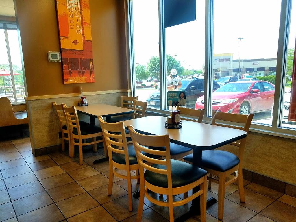 Dairy Queen Grill & Chill | restaurant | 17101 Lakeside Hills Plaza, Omaha, NE 68130, USA | 4023330962 OR +1 402-333-0962