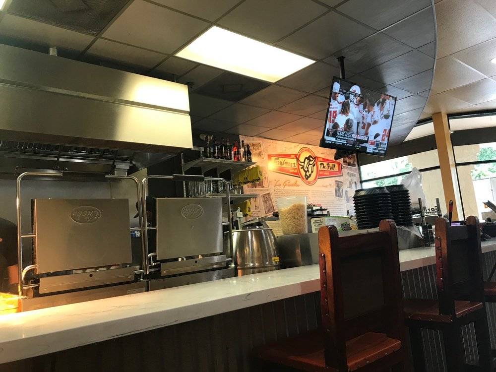 Fernandez The Bull Cuban Grill | restaurant | 101429 Overseas Hwy #104, Key Largo, FL 33037, USA | 3054148048 OR +1 305-414-8048