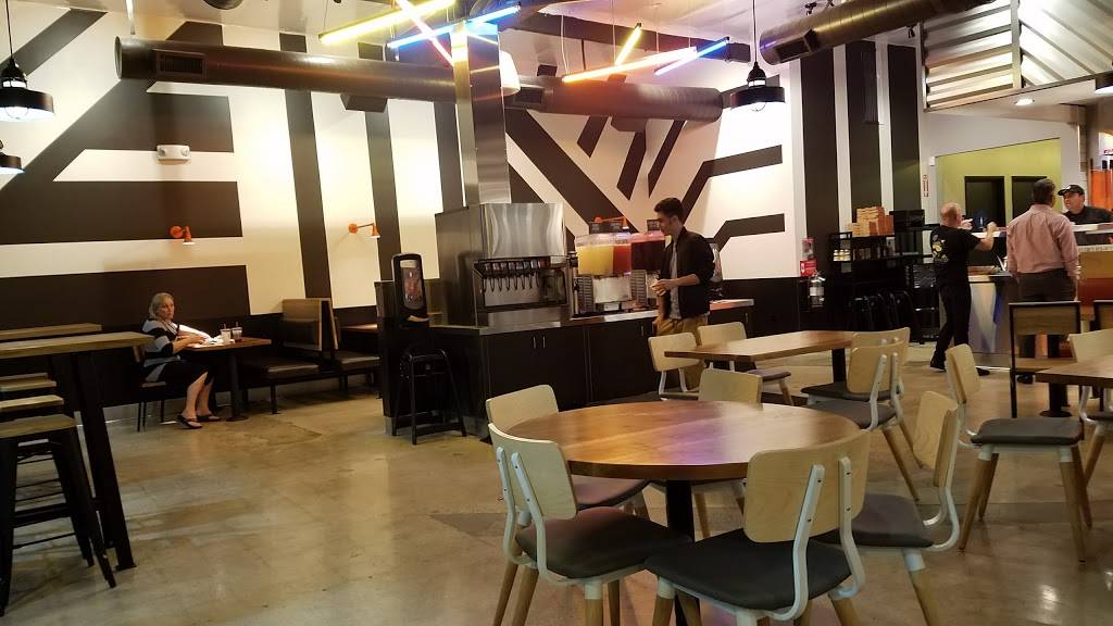 Blaze Pizza | meal takeaway | 2139 N Tustin St #3, Orange, CA 92865, USA | 7144087361 OR +1 714-408-7361