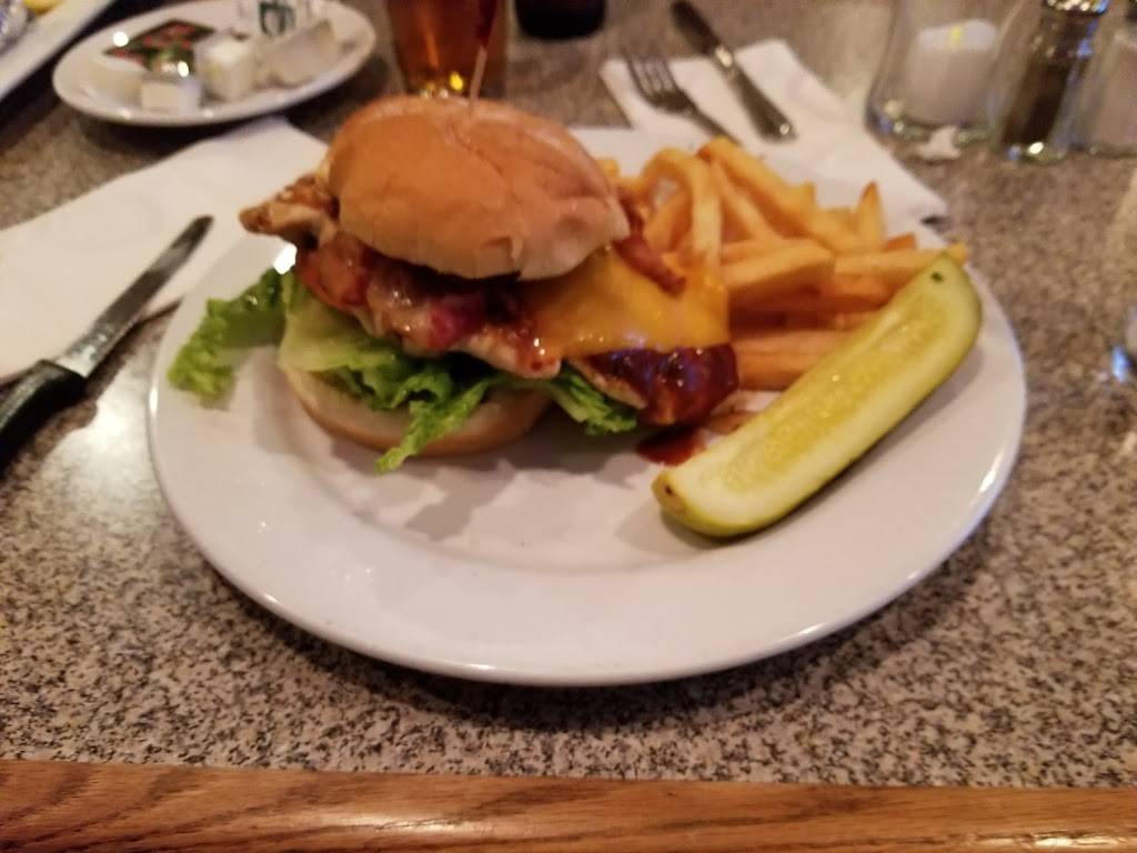 Jackson Square Tavern | restaurant | 1530 Commercial St, Weymouth, MA 02189, USA | 7813370100 OR +1 781-337-0100