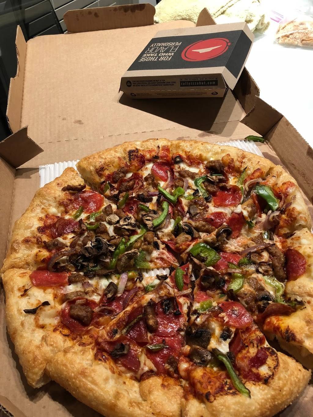 Pizza Hut | restaurant | 2717 Cross Timbers Rd #410, Flower Mound, TX 75028, USA | 9725391200 OR +1 972-539-1200