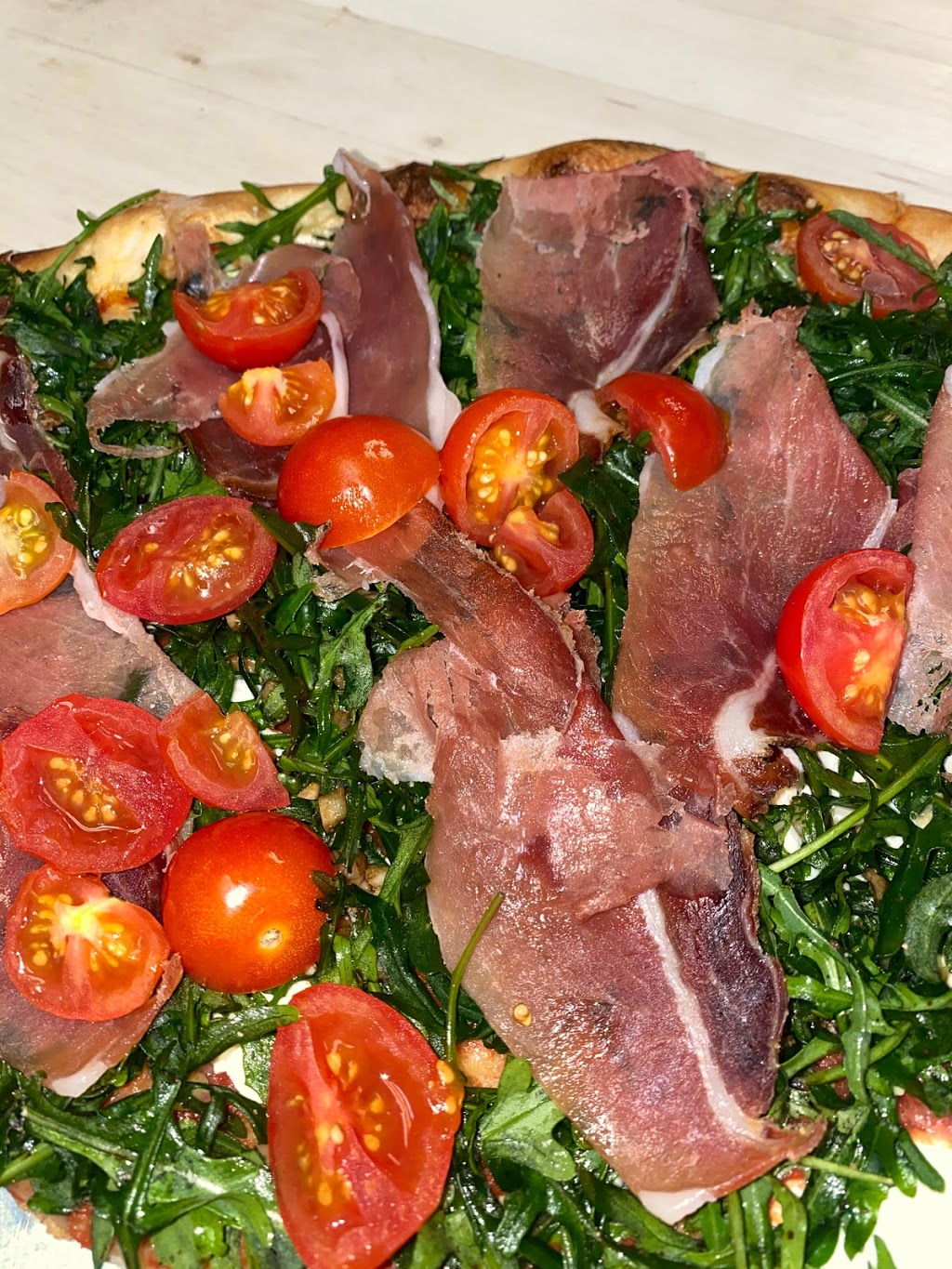 The Classic New York Pizza Joint | restaurant | 2042 Sunrise Hwy, Bay Shore, NY 11706, USA | 6316196900 OR +1 631-619-6900