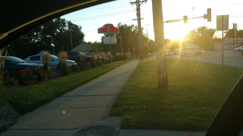 Papa Johns Pizza | restaurant | 501 E 17th Ave, Hutchinson, KS 67501, USA | 6206657272 OR +1 620-665-7272