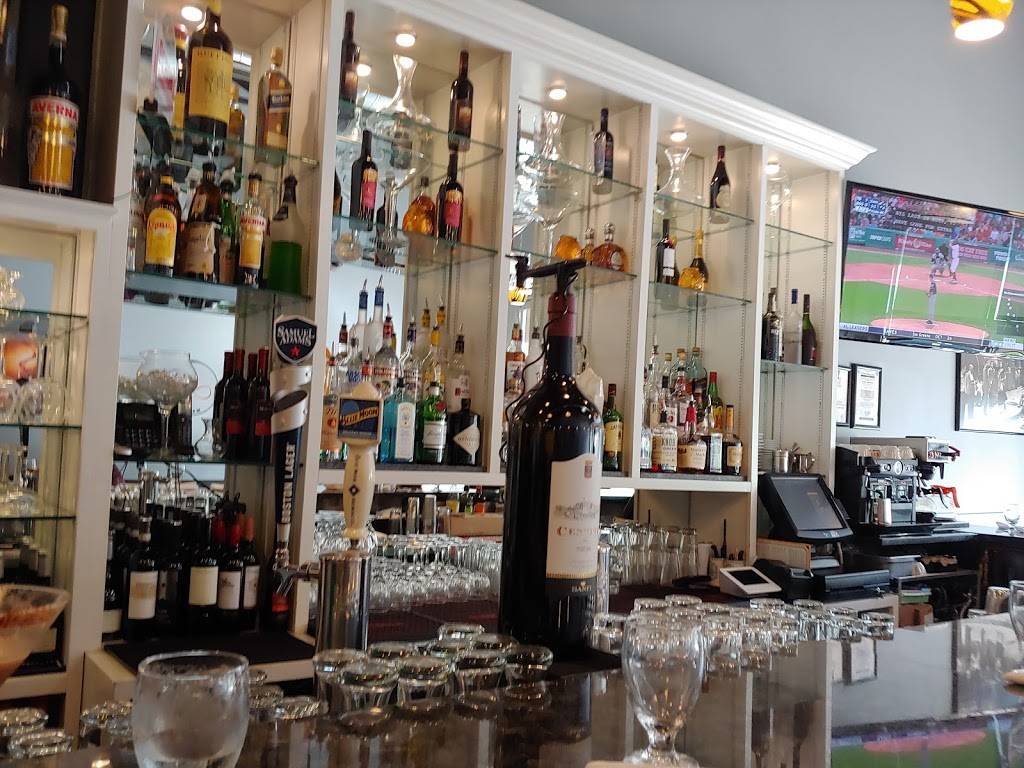 Marcos Restaurant | restaurant | 47 Newbury St, Peabody, MA 01960, USA | 9788546906 OR +1 978-854-6906