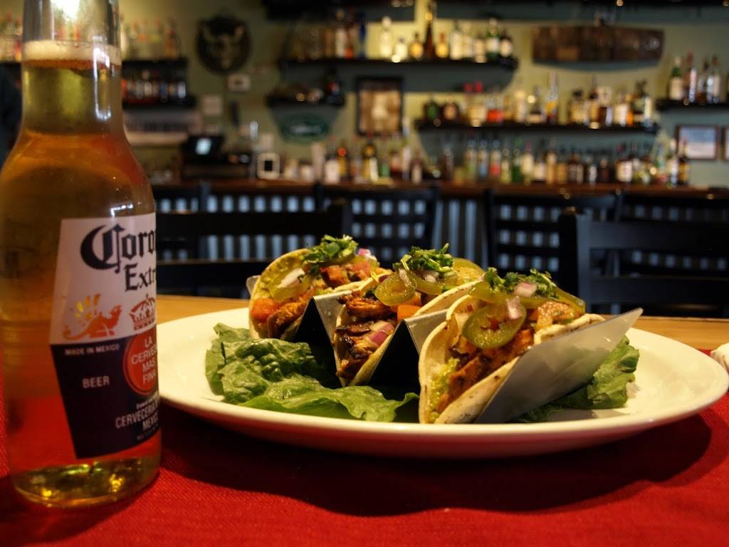 Bluff Street Bar & Billiards | restaurant | 2690 28th St ste e, Boulder, CO 80301, USA | 3034441562 OR +1 303-444-1562