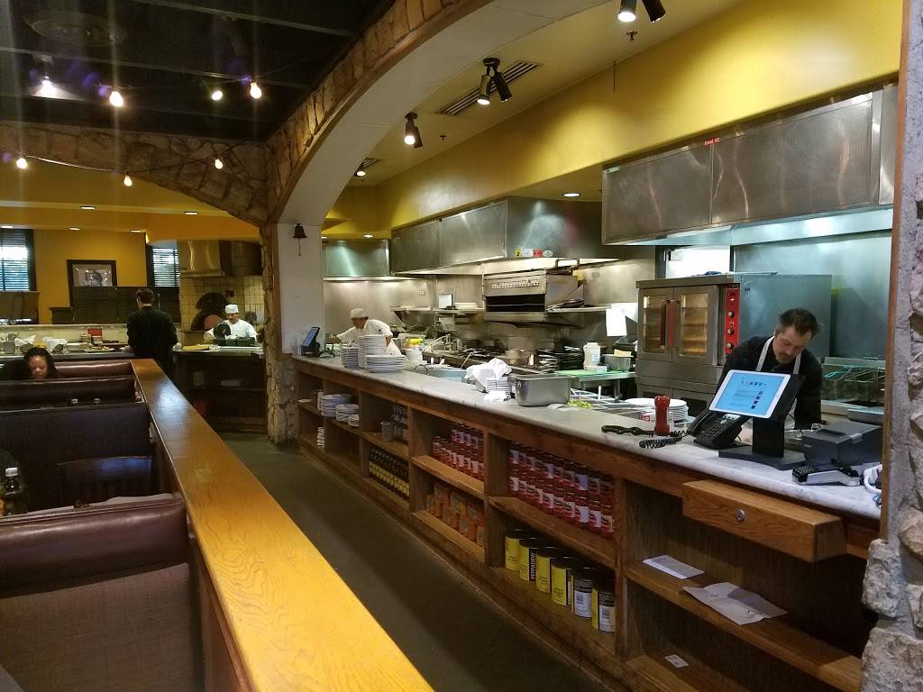 Romanos Macaroni Grill | restaurant | 41221 Margarita Rd, Temecula, CA 92591, USA | 9512960700 OR +1 951-296-0700