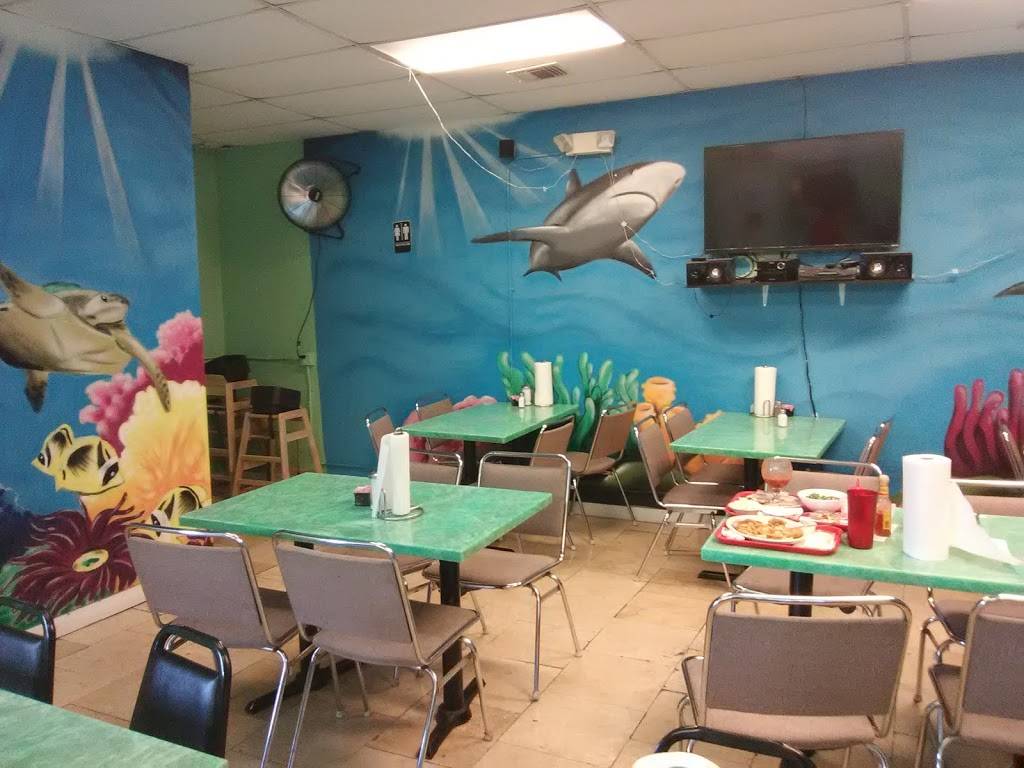 The Lighthouse Seafood | restaurant | 1212 Fredericksburg Rd, San Antonio, TX 78201, USA | 2107859333 OR +1 210-785-9333