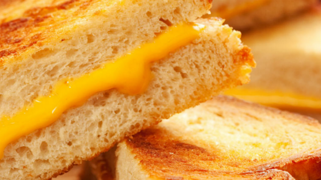 Mac & Melts | restaurant | 684 Stewart Ave, Garden City, NY 11530, USA | 5162469610 OR +1 516-246-9610