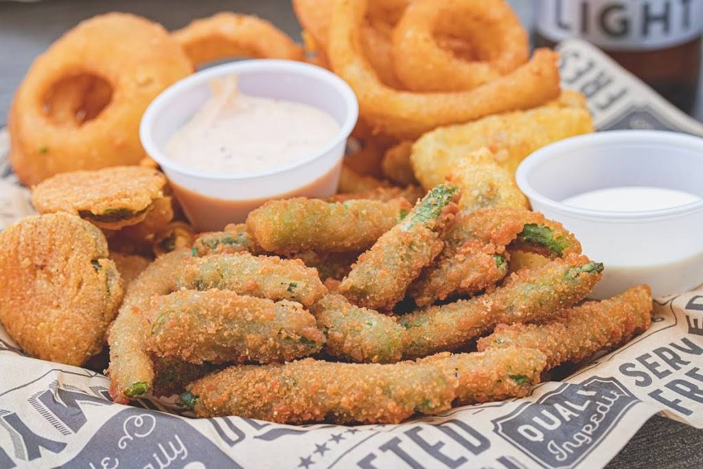 Stonebridge ToGo | restaurant | 15804 TX-35, Sweeny, TX 77480, USA | 9792481305 OR +1 979-248-1305