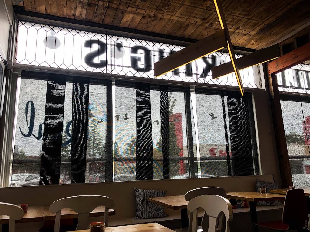 Berry Hill Food Company | restaurant | 82 King St W, Oshawa, ON L1H 1A6, Canada | 9052409055 OR +1 905-240-9055