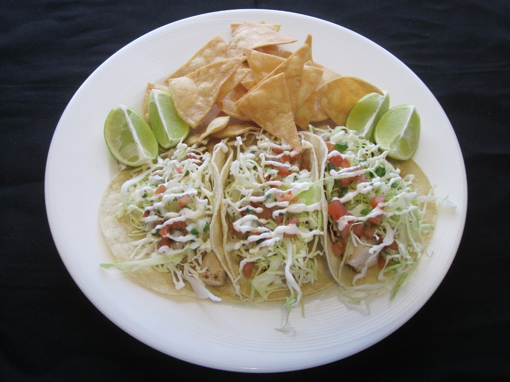 U-Turn Bar and Kitchen/Restaurant | restaurant | 7813 N Davis Hwy, Pensacola, FL 32514, USA | 8504721400 OR +1 850-472-1400