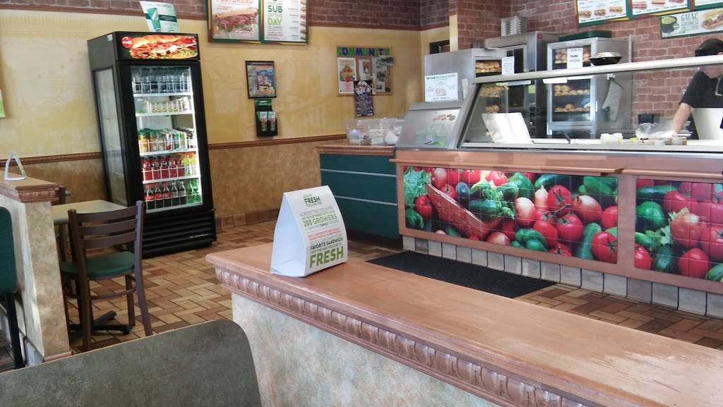 Subway Restaurants | restaurant | 611 S Main St, Sapulpa, OK 74066, USA | 9182273377 OR +1 918-227-3377