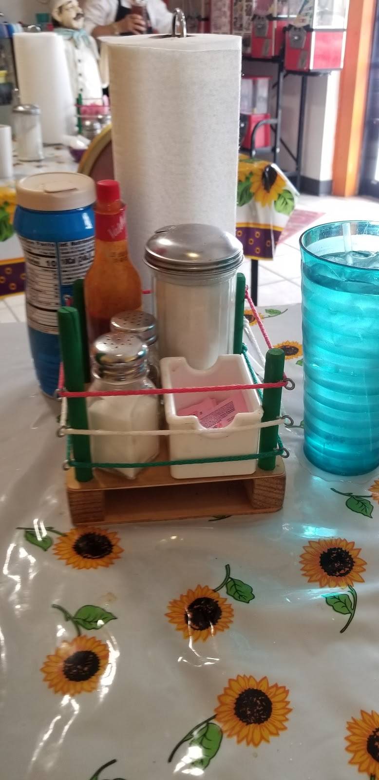 Jesucitas Cafe | restaurant | 809 Commercial Ave, San Antonio, TX 78211, USA | 2103364286 OR +1 210-336-4286