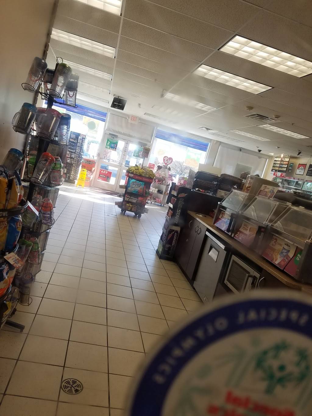 Circle K | meal takeaway | 86 W River Rd, Hooksett, NH 03106, USA | 6036273270 OR +1 603-627-3270