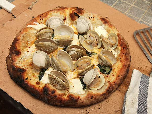 Steamboat Wharf Pizza | restaurant | 10 Broad St, Nantucket, MA 02554, USA | 5082281131 OR +1 508-228-1131