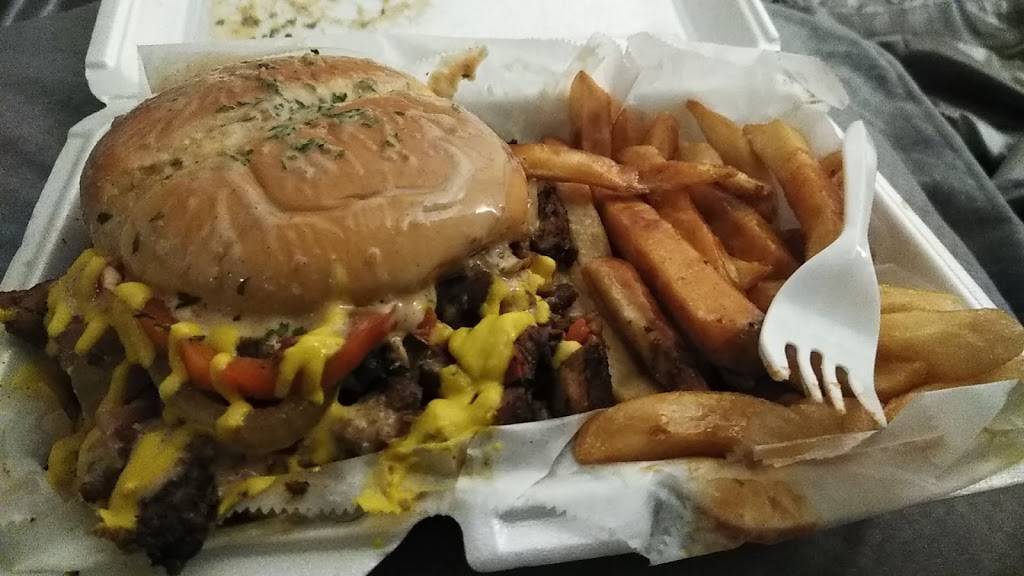 Taylormade Que | restaurant | 6717 S Halsted St, Chicago, IL 60621, USA | 8722443616 OR +1 872-244-3616