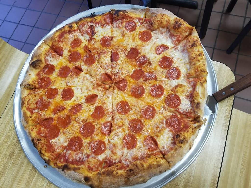 Cams New York Pizzeria | restaurant | 25 Public Square, Watertown, NY 13601, USA | 3157798900 OR +1 315-779-8900