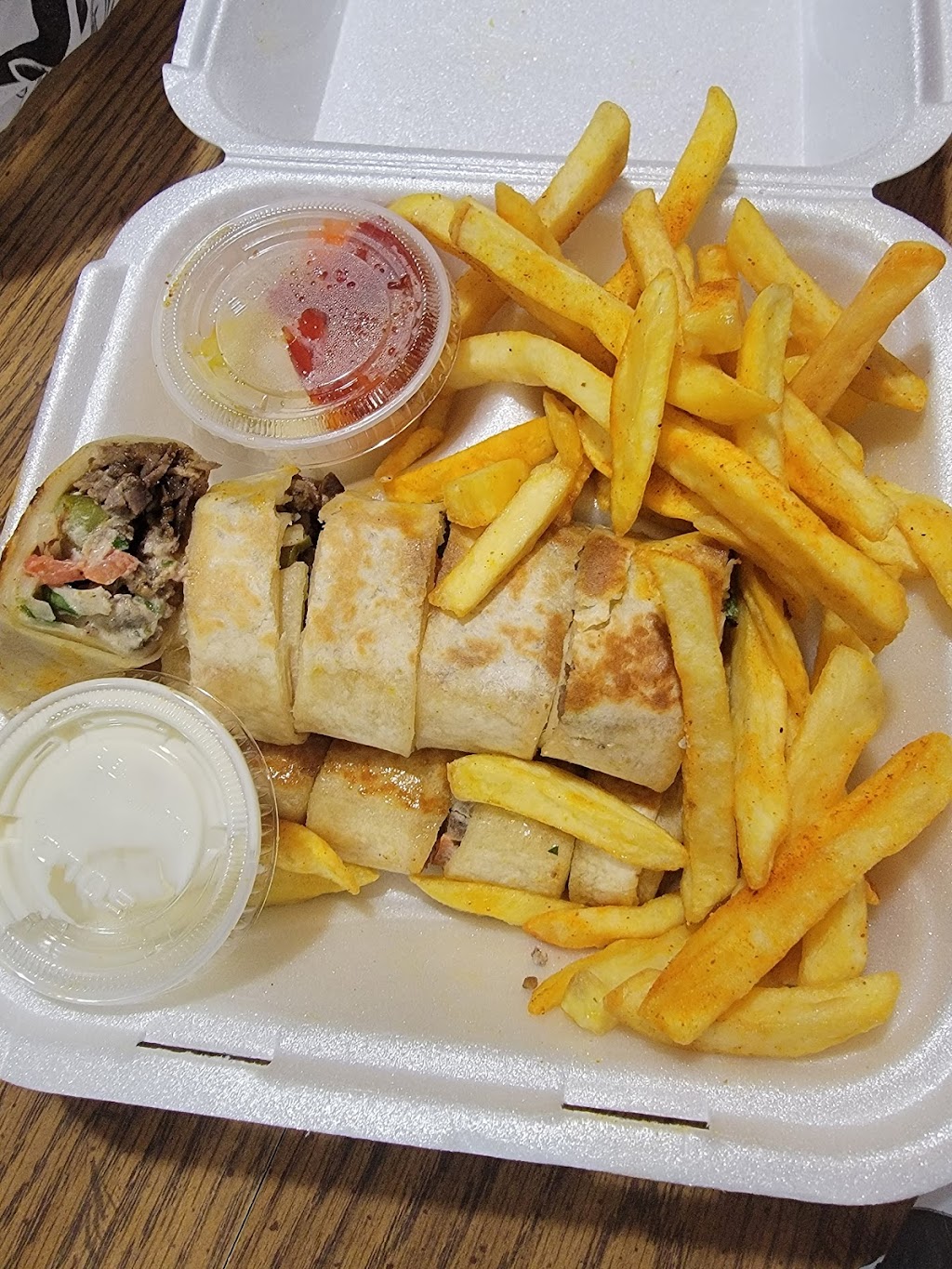 Abu Omar Halal | restaurant | 12208 N 56th St, Temple Terrace, FL 33617, USA | 8134153302 OR +1 813-415-3302