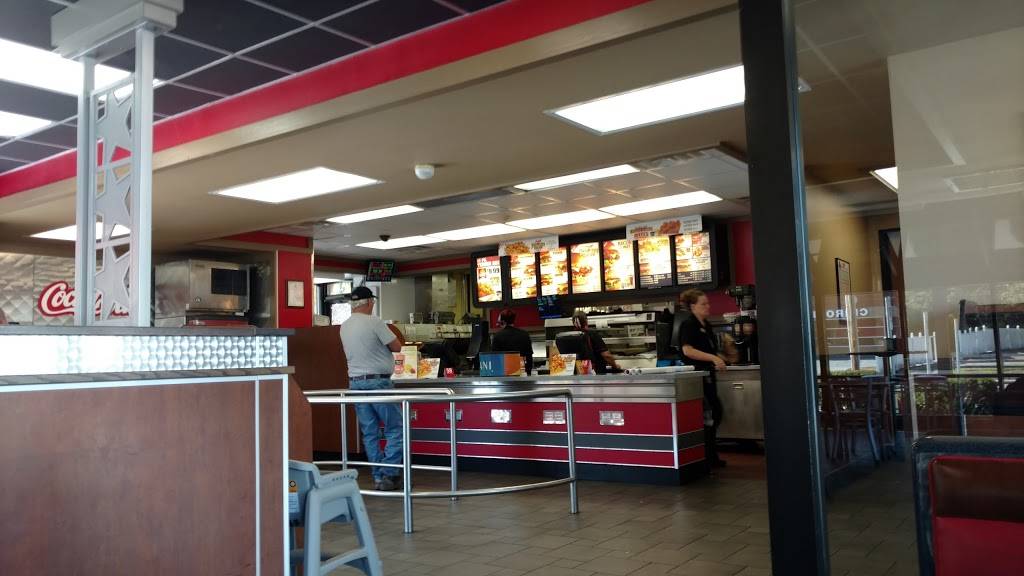 Hardees | restaurant | 347 N Main St, Marion, VA 24354, USA | 2767836441 OR +1 276-783-6441