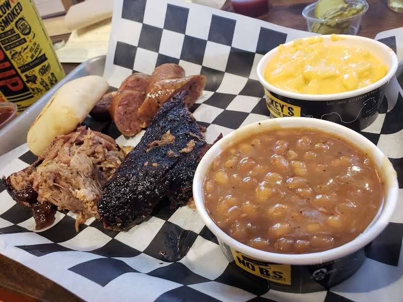 Dickeys Barbecue Pit | restaurant | 421 W Broadway, Long Beach, CA 90802, USA | 5624323005 OR +1 562-432-3005