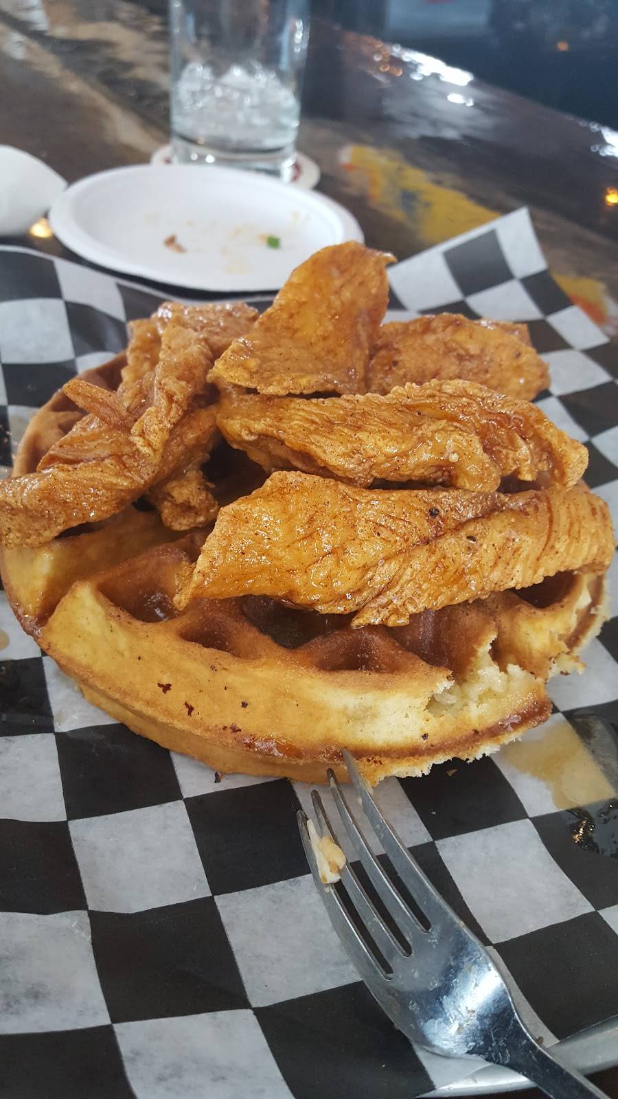 Breezes Dock Bar & Grill | restaurant | 5724 U.S. 9, Tuckerton, NJ 08087, USA | 6092960372 OR +1 609-296-0372