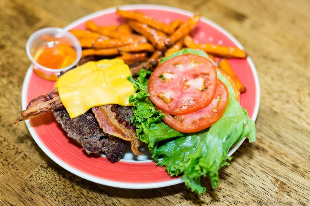 The Kitchen Table Restaurant | restaurant | 4601 Hwy 17 S, North Myrtle Beach, SC 29582, USA | 8432724880 OR +1 843-272-4880